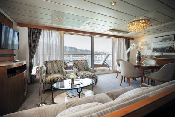 RSSC, Seven Seas Mariner, Seven Seas Suite 1.jpg